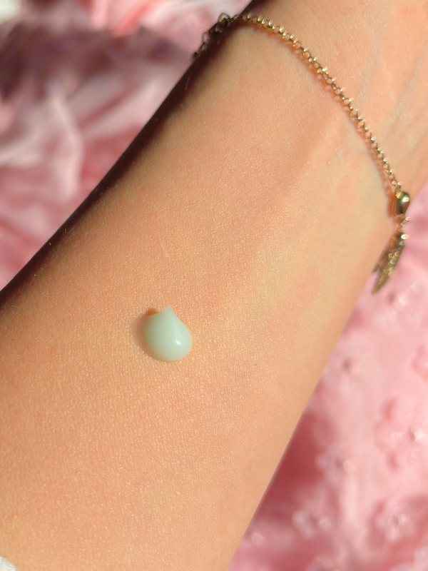 uriage hyseac mat mattifying moisturizer swatched on the hand for consistency