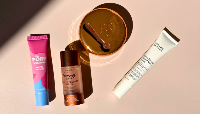Mattifying primers on flatlay